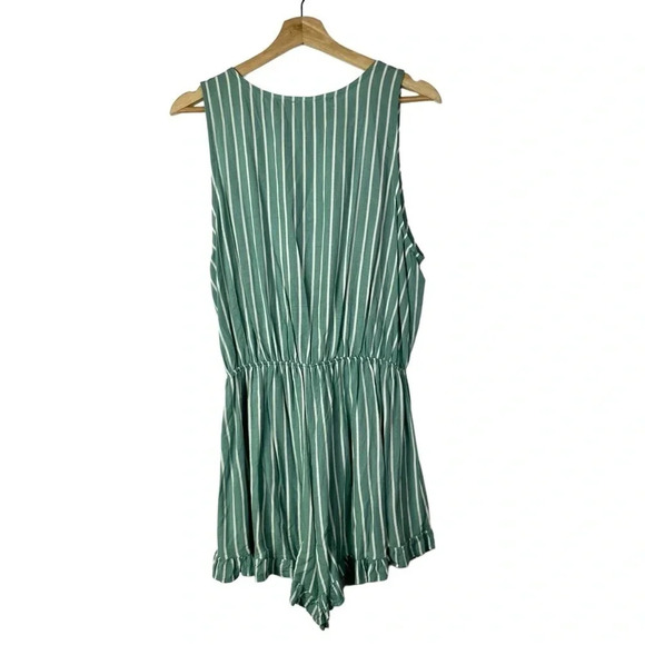 Audrey 3+1 Green Stripe Cut Out Tie Front Ruffle Hem Romper M - Picture 2 of 5